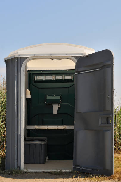 Best Portable restroom trailer rental  in Sunbury, OH